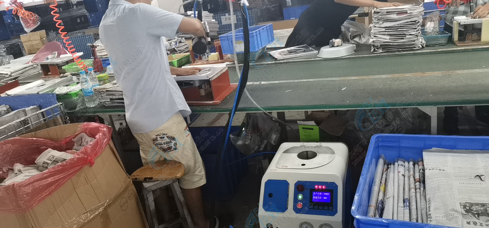 手動拉鉚機(jī) 手動拉釘機(jī)現(xiàn)場操作