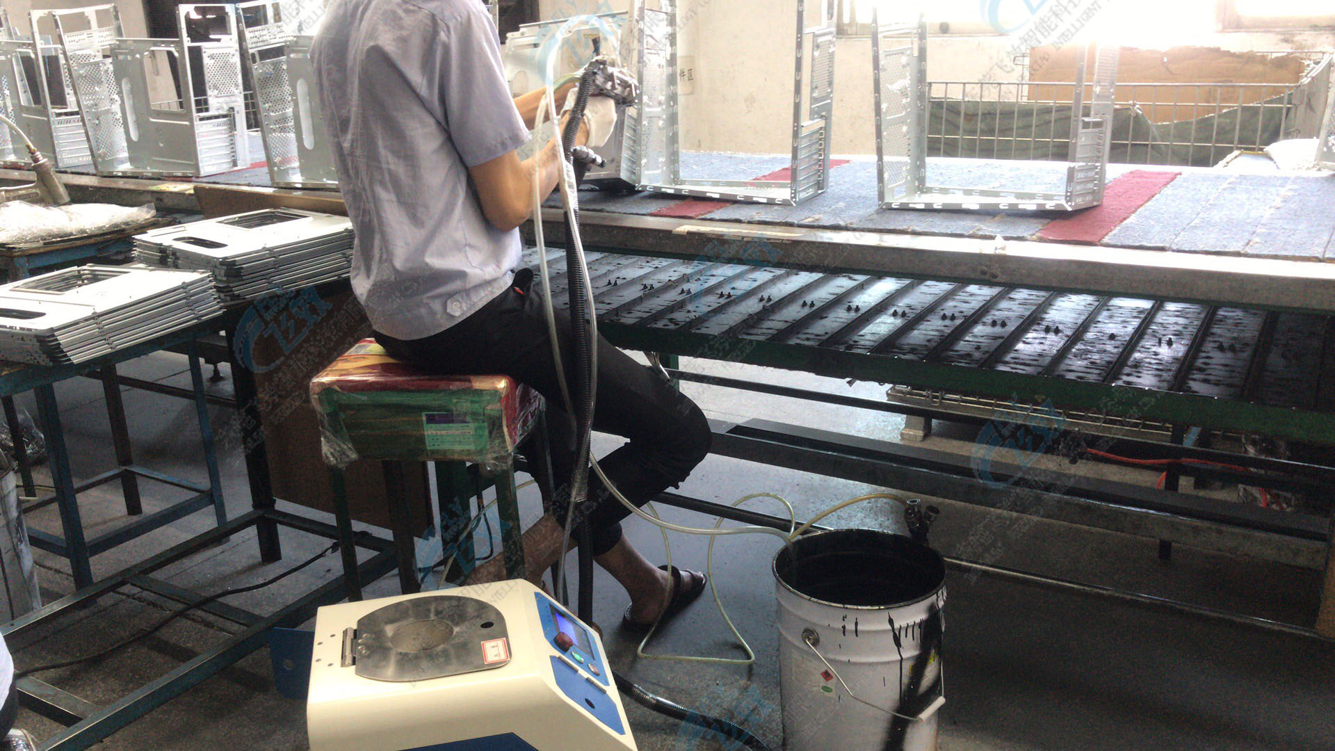 自動(dòng)送料鉚釘機(jī)組裝注意事項(xiàng)